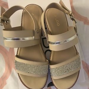 Aldo Sandal / Womens 7.5